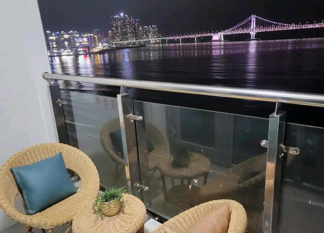 בוסאן Gwangalli Grand Terrace Ocean View מראה חיצוני תמונה